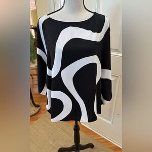 Chico’s Pottery Lines Poncho Top